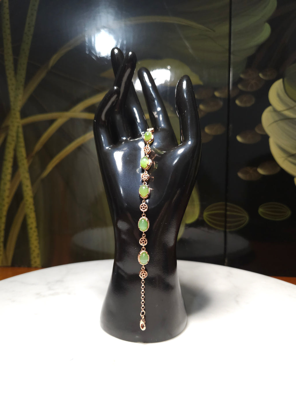 Siberian jasper cat's eye apple green bracelet (nephrite, silver chain setting)
