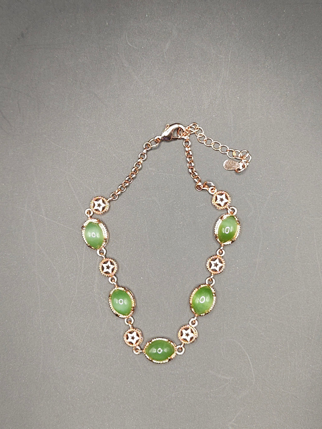 Siberian jasper cat's eye apple green bracelet (nephrite, silver chain setting)