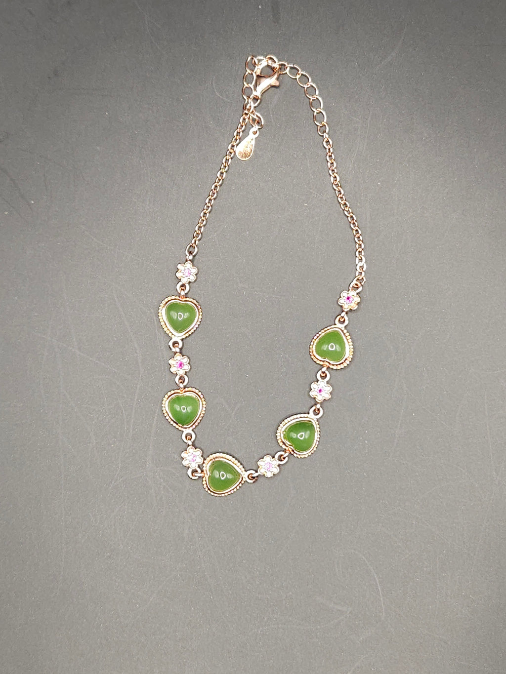 Siberian nephrite jade apple green bracelet (silver chain setting)