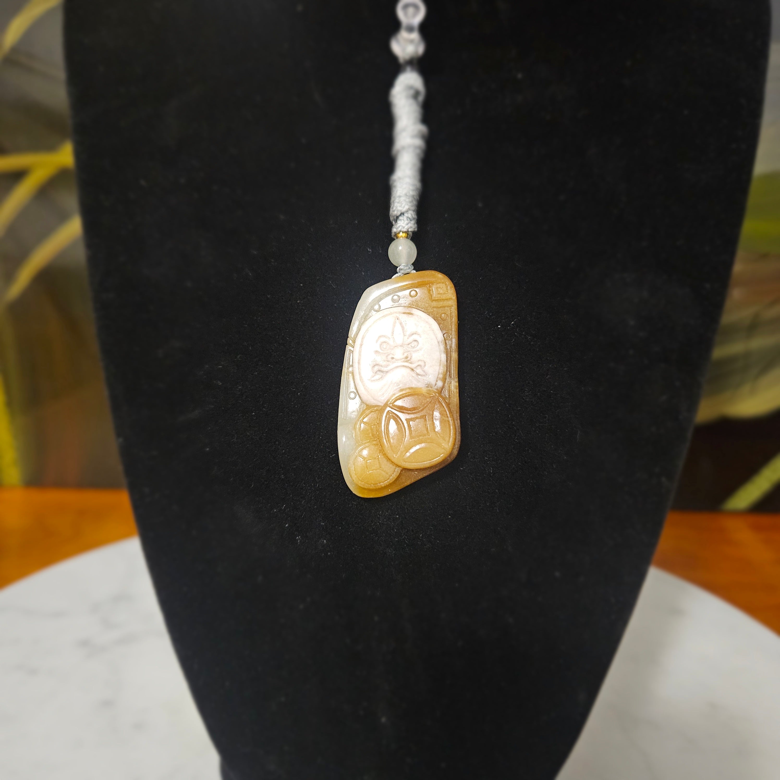 Xinjiang Qiemo "Sugar-and-White" nephrite Creative Carved Pendant