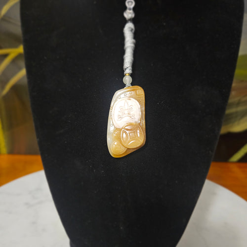 "Sugar-and-White" nephrite Creative Carved Pendant