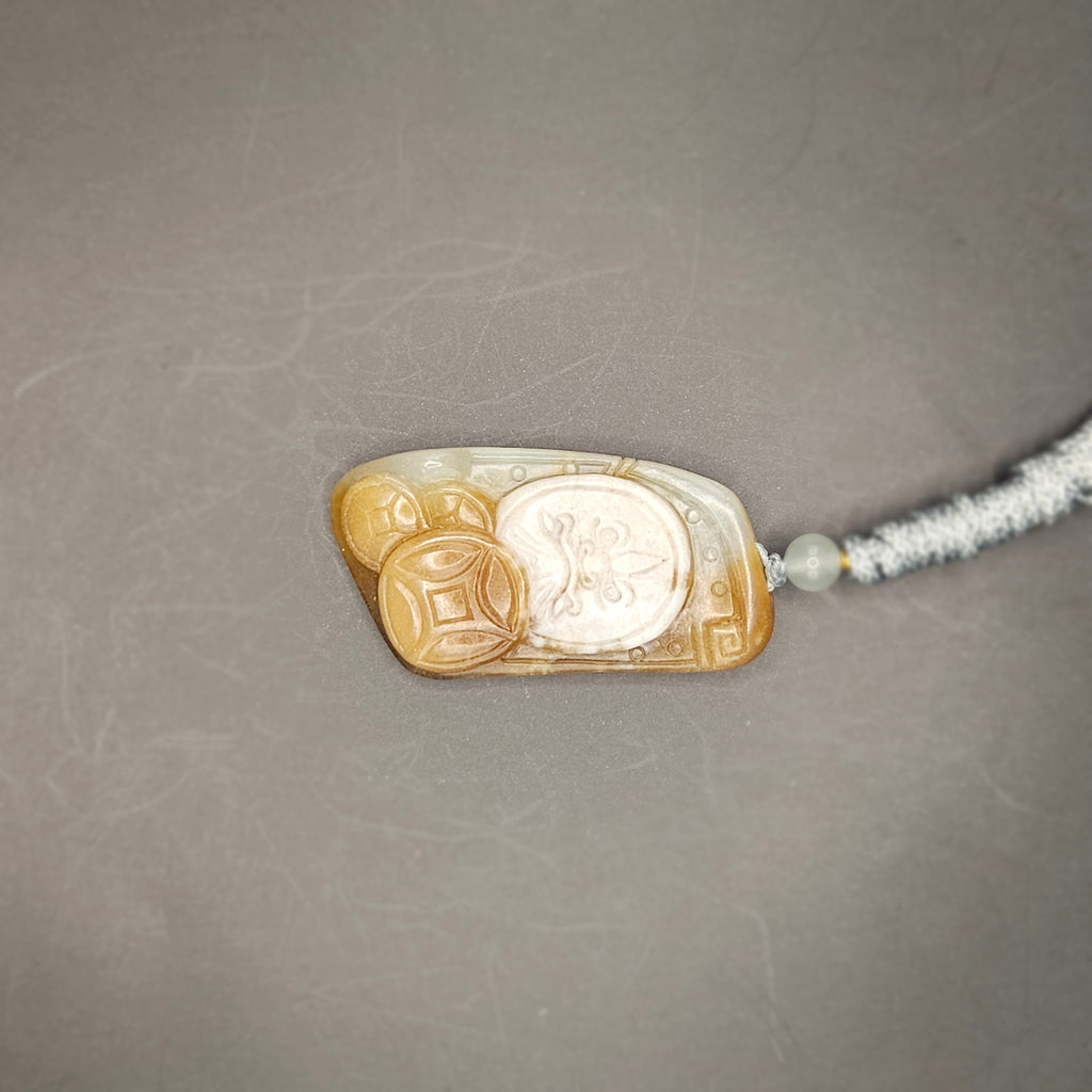 "Sugar-and-White" nephrite Creative Carved Pendant