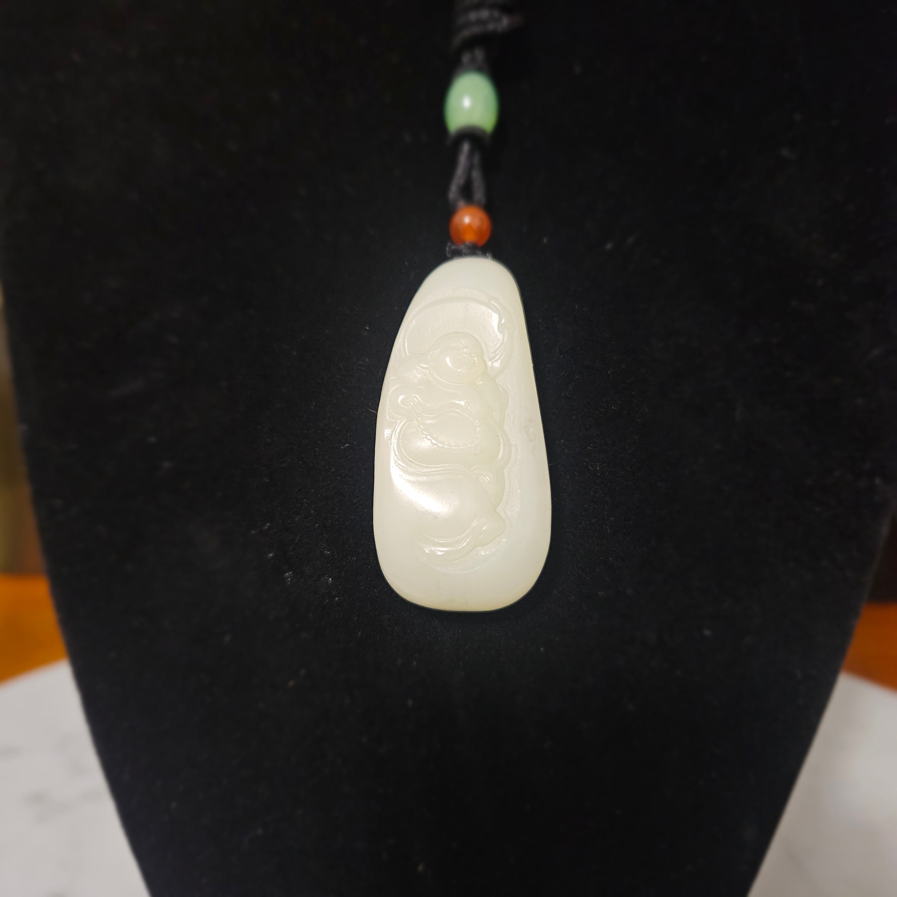 Siberian white nephrite jade Maitreya Buddha pendant (nephrite)
