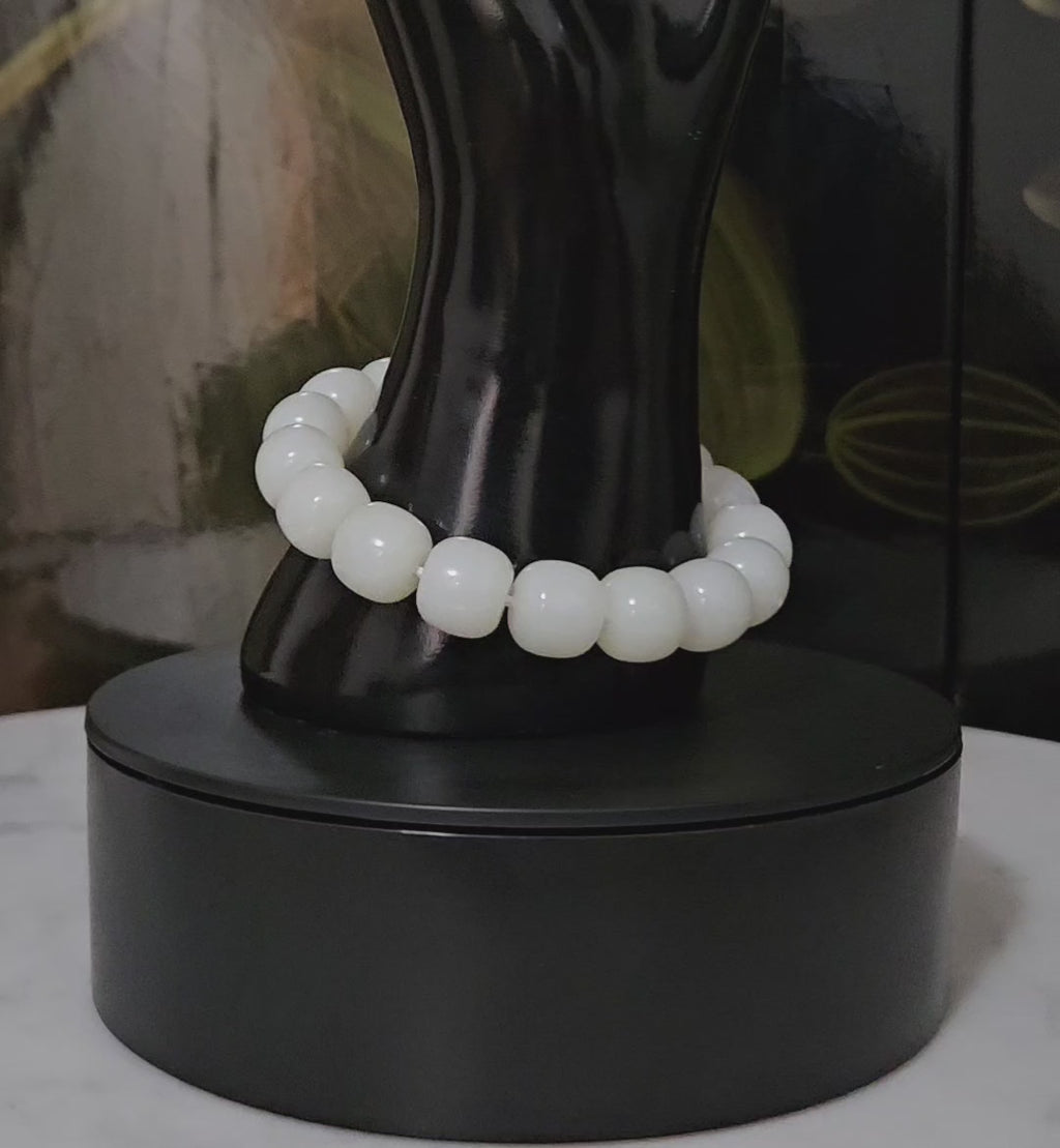 White nephrite bracelet