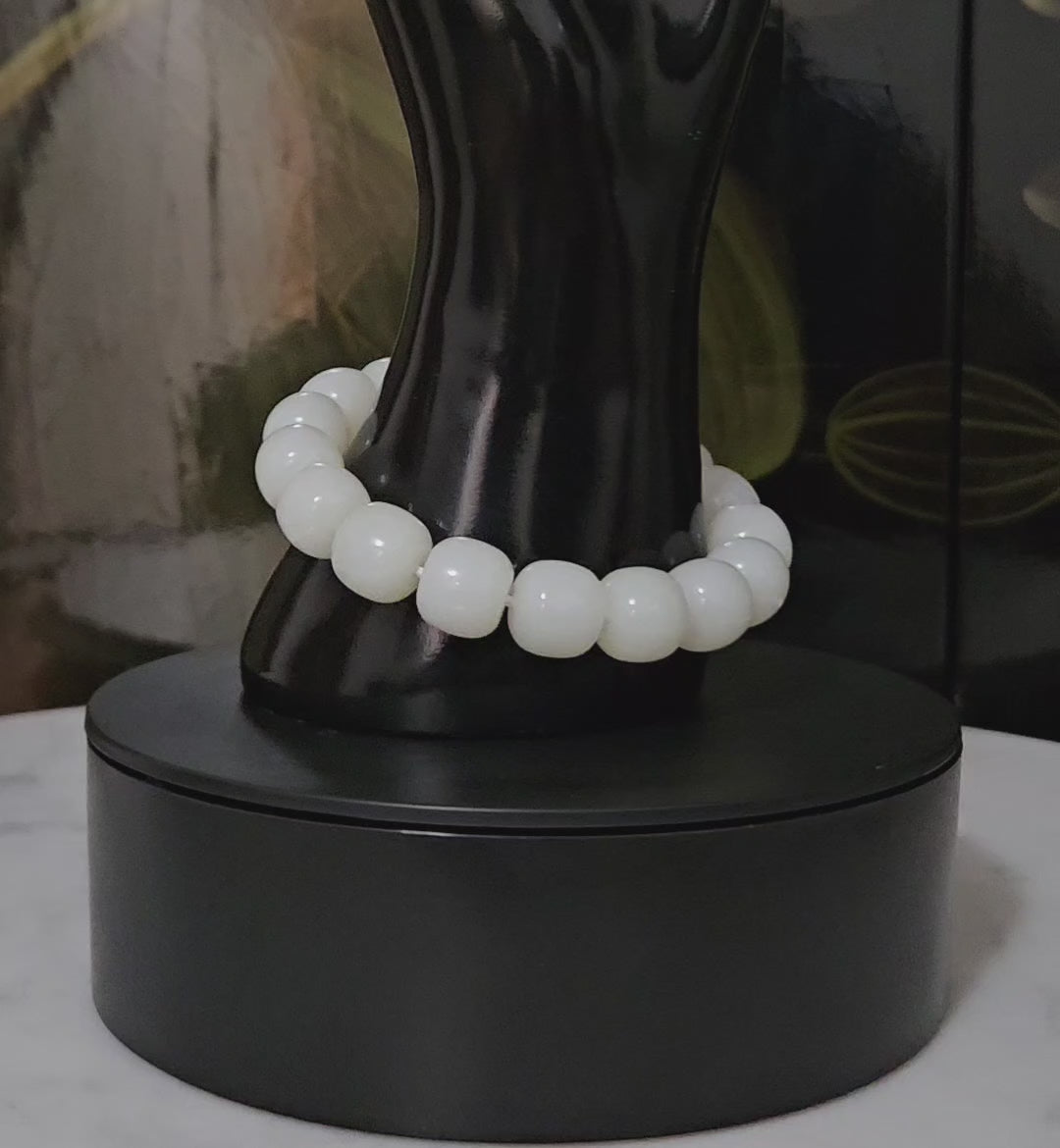 White nephrite bracelet
