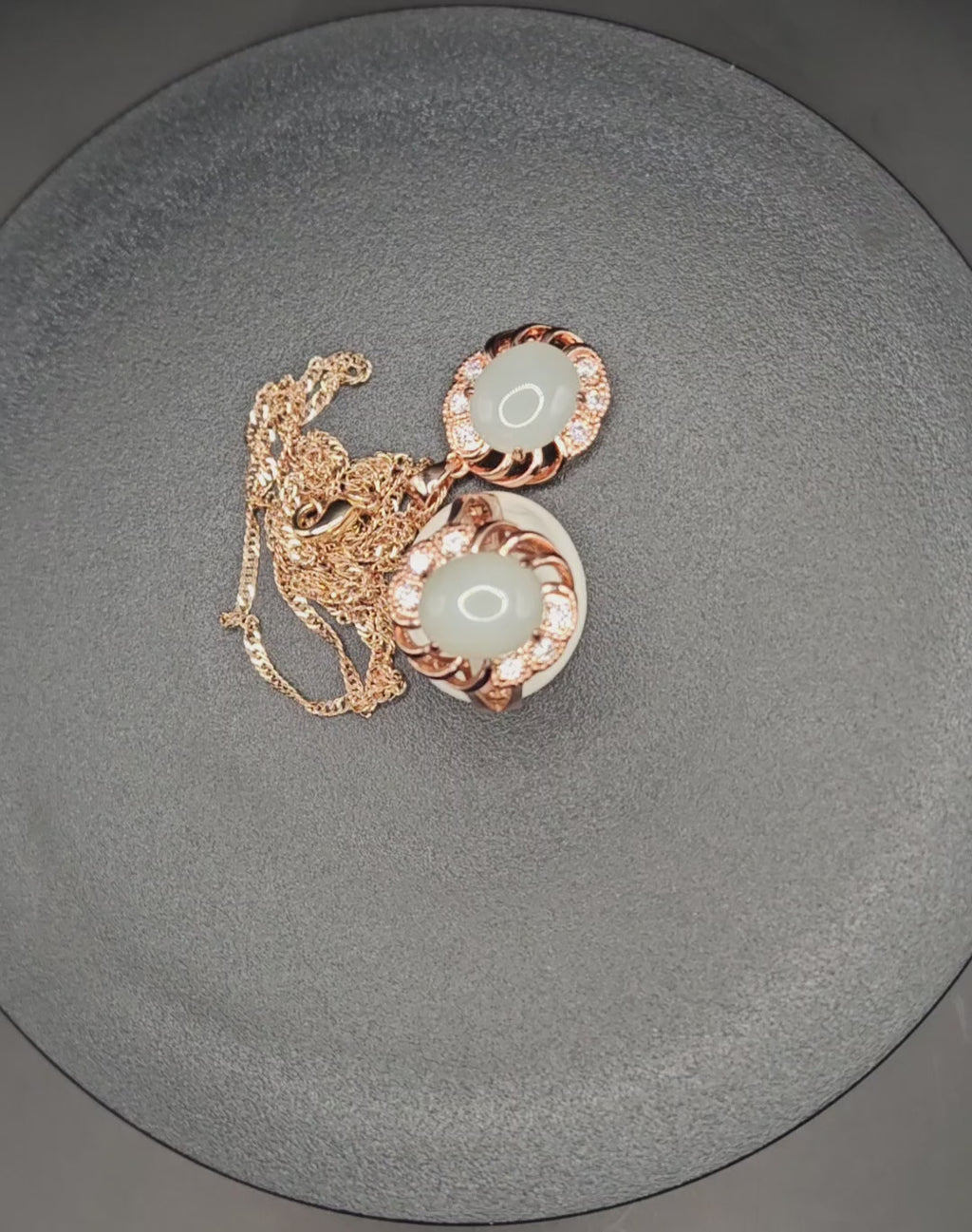 Xinjiang Qiemo white nephrite jade ring and necklace set (with silver clasp and silver chain)