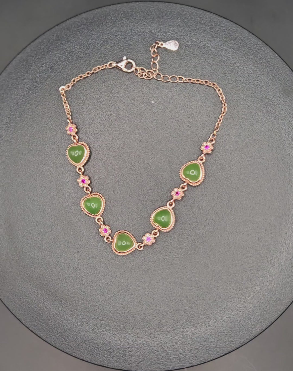 Siberian nephrite jade apple green bracelet (silver chain setting)