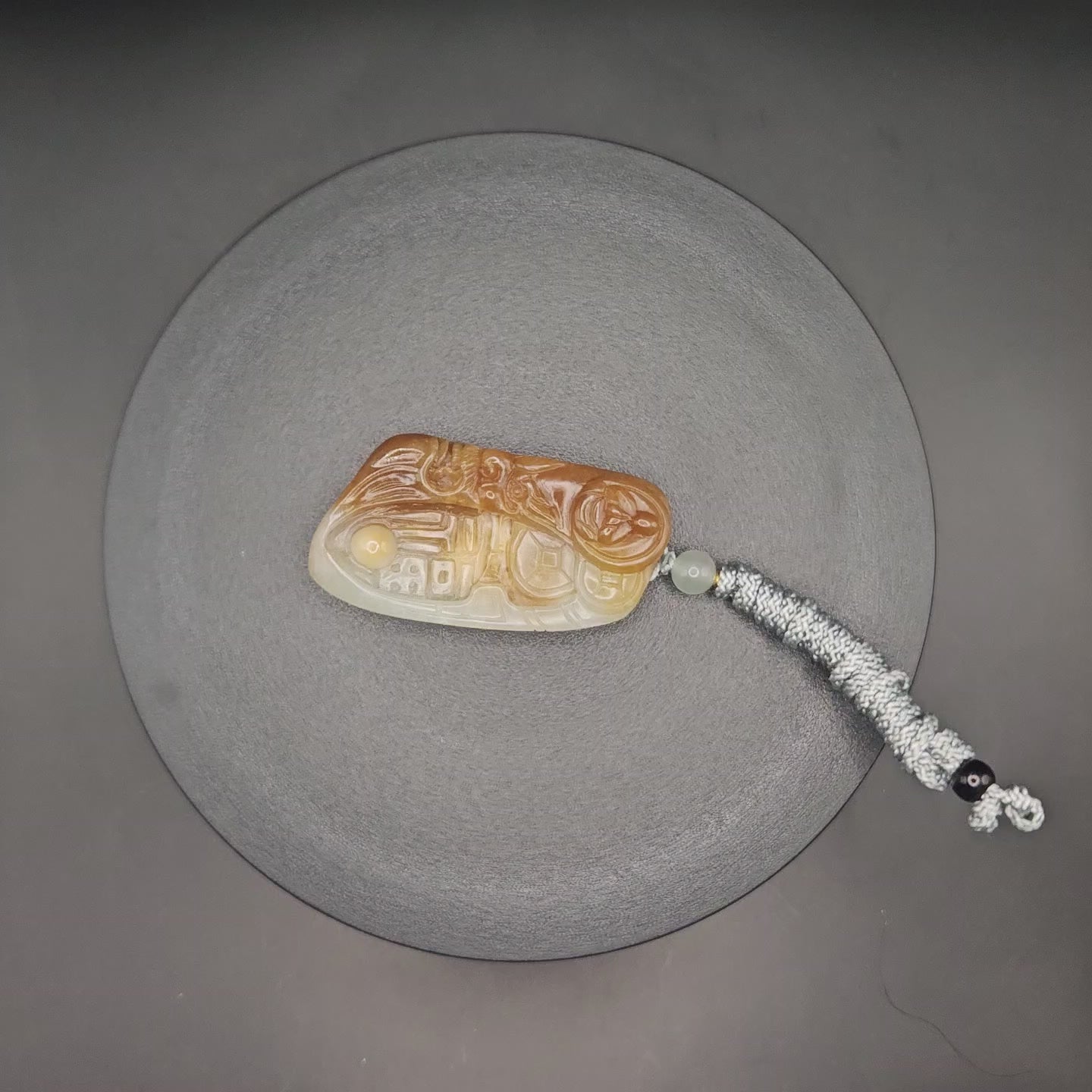"Sugar-and-White" nephrite Creative Carved Pendant