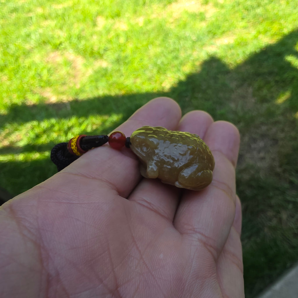 Red-brown Nephrite Jade Toad Carving/Pendant