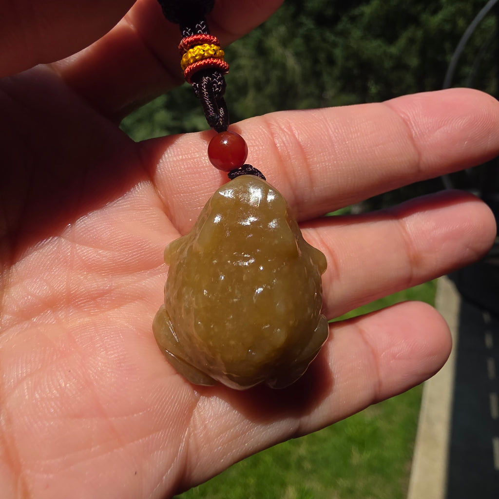 Red-brown Nephrite Jade Toad Carving/Pendant