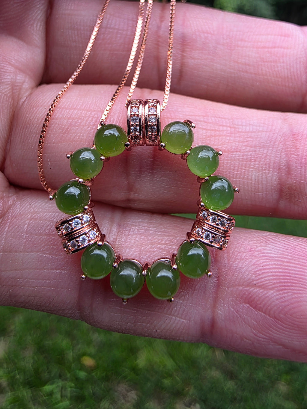 Siberian jade apple green necklace (nephrite, silver chain setting)
